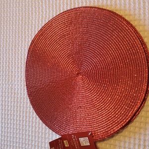 6 NWT RED Placemats